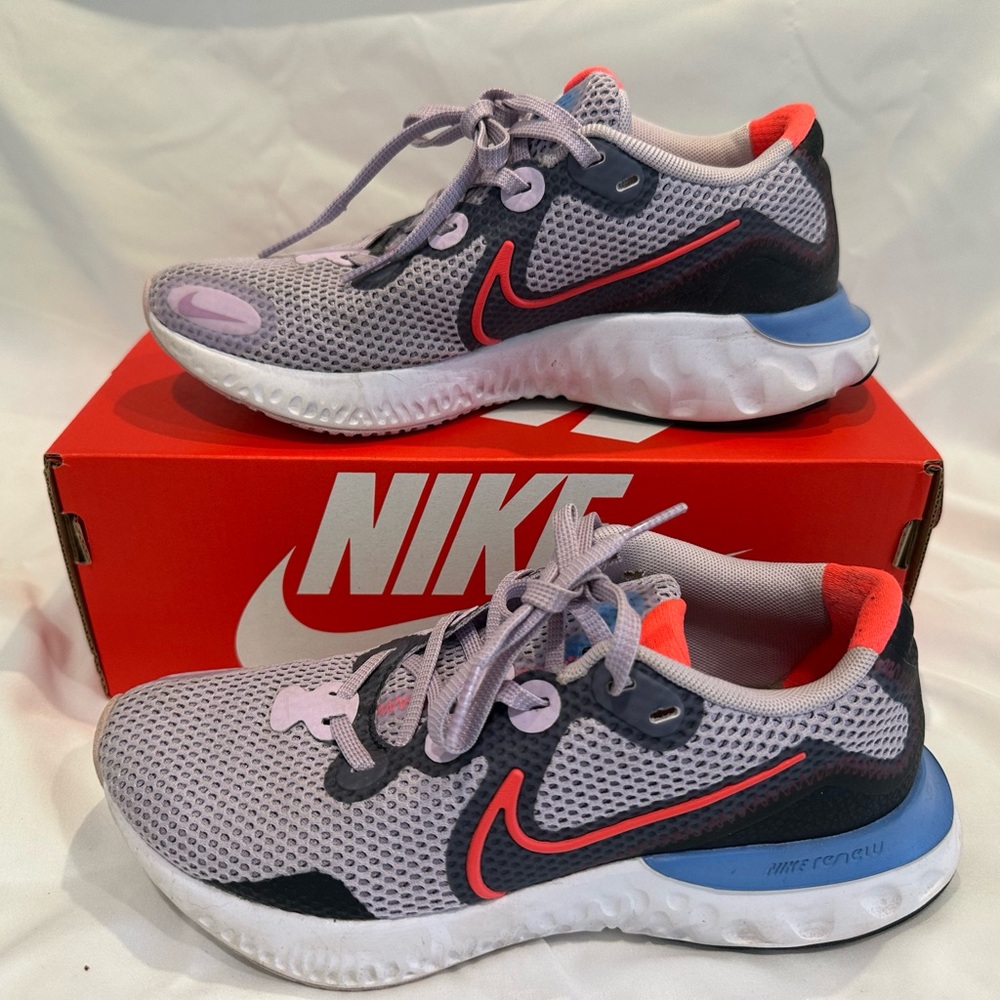 Nike Kids Running Shoes - Grey and Pink